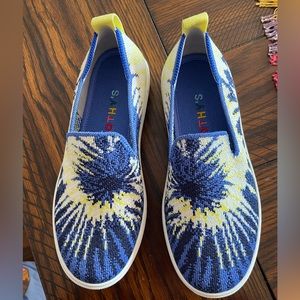 Rothy’s Kids Blue Burst Sneakers